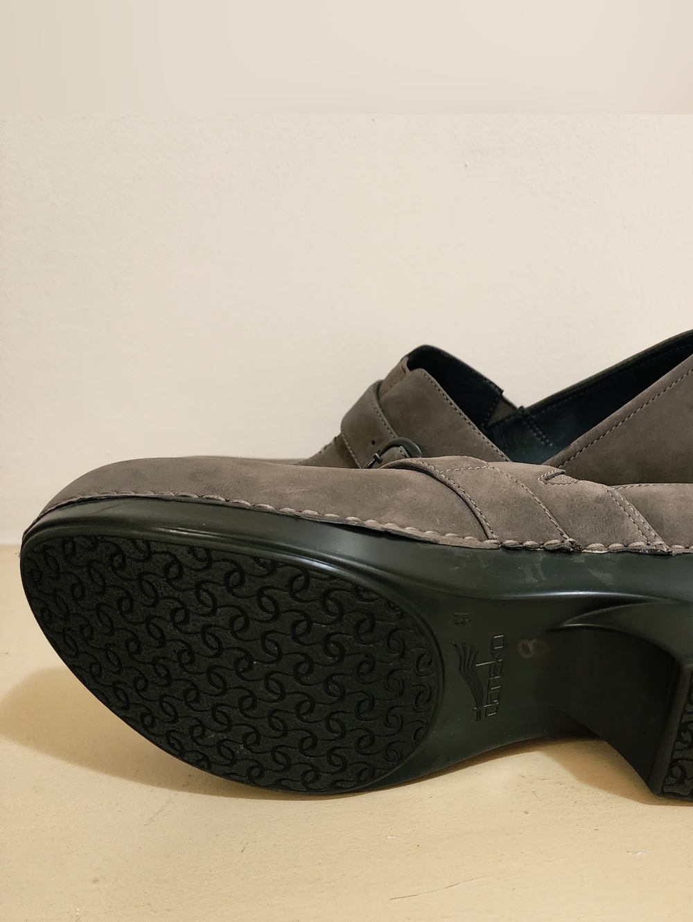 Dansko Leather Grey Suede Buckle Slip On Tamara Clogs Shoes Sz 41/10,5 - Picture 9 of 10